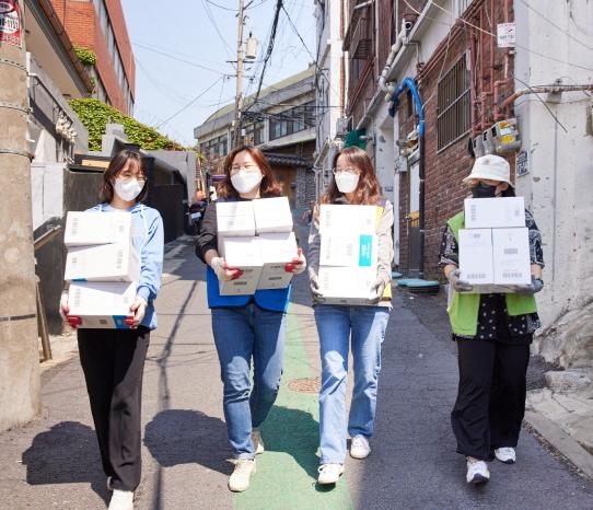 우리대학, 용산 드래곤즈와 함께 쪽방촌 봉사활동 실시