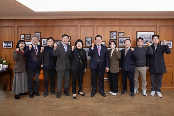 2024학년도 임단협 협약식 참석