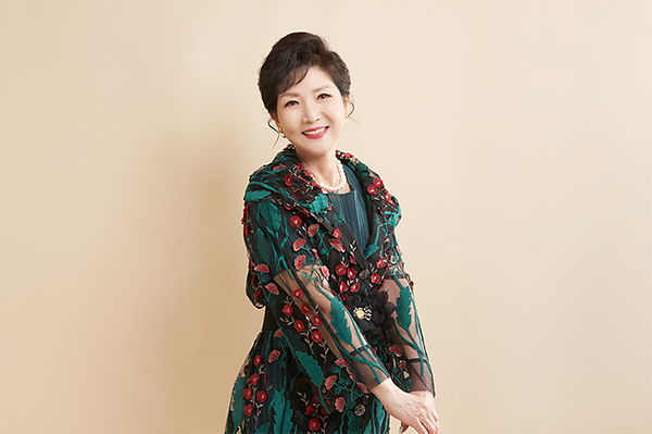 '원더풀'한 노년을 꿈꾸다, 시니어 모델 봉사단체 '원더풀 라이프' 대표 전영애 동문