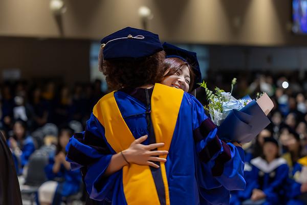 2024학년도 후기 학위수여식 개최…학부 806명·대학원 385명 졸업