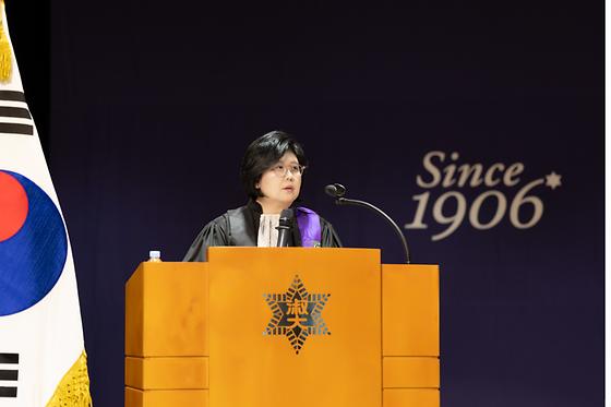 2024학년도 후기 대학원 학위수여식 참석
