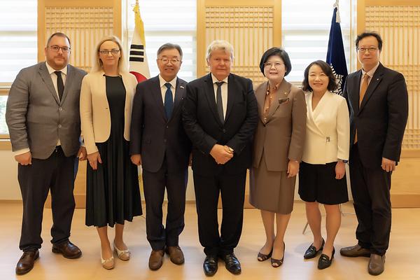 헝가리 명문 두나우이바로시 대학교, 숙명여대 방문 및 MOU 체결