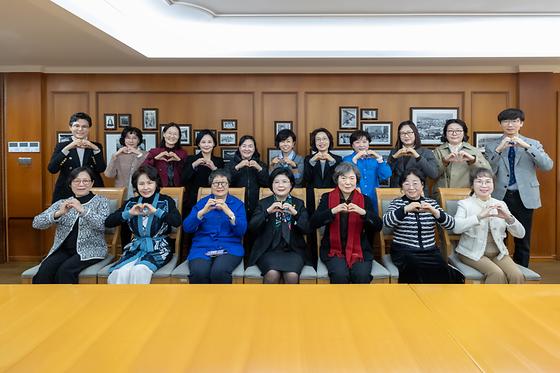 날빛회 발전기금 전달식 참석