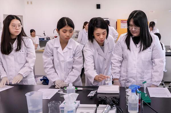 Sookmyung's "STEM Explorers" Program Inspires Young Women to Pursue Science and Technology